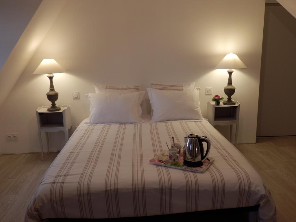Au Presbytere De Dagmar Erbrée Zimmer foto